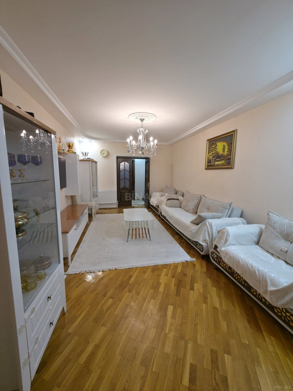Satılır 4 otaqlı mənzil 110 m²