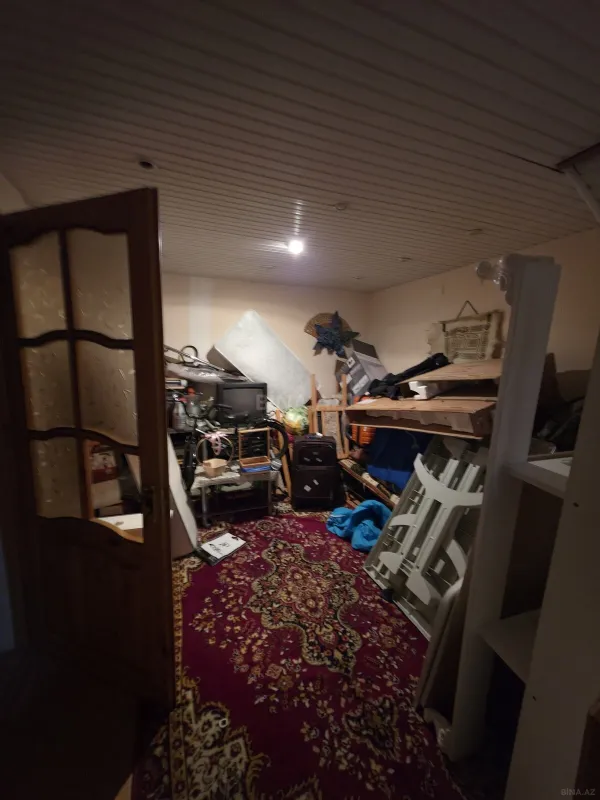 Satılır 4 otaqlı mənzil 110 m²