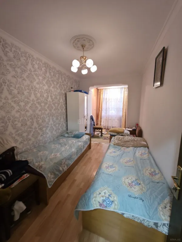 Satılır 4 otaqlı mənzil 110 m²