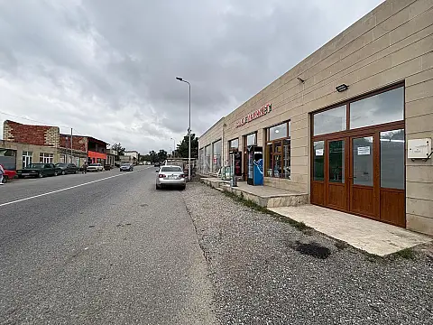 Kirayə verilir obyekt 220 m²