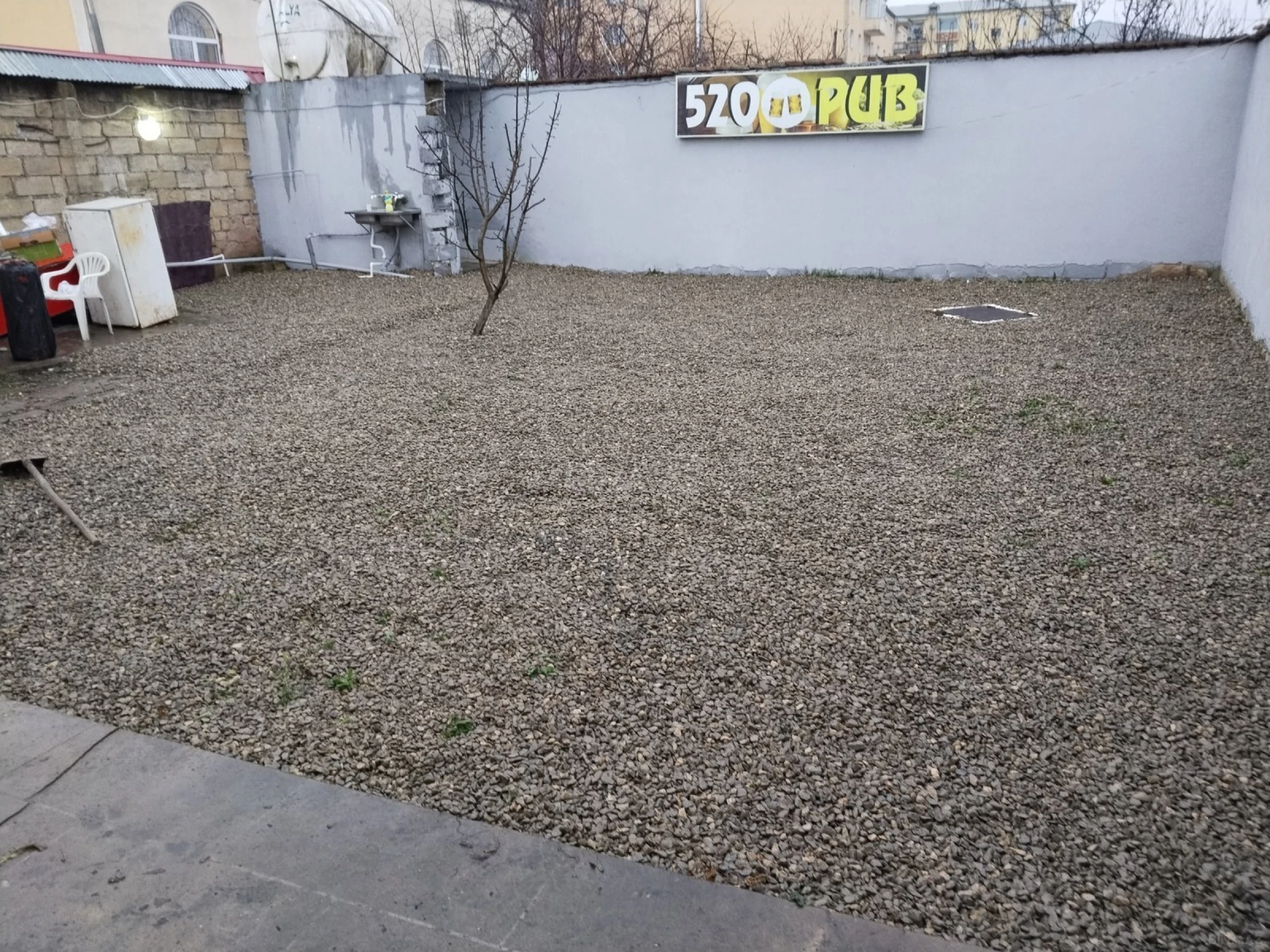 Kirayə verilir obyekt 220 m²