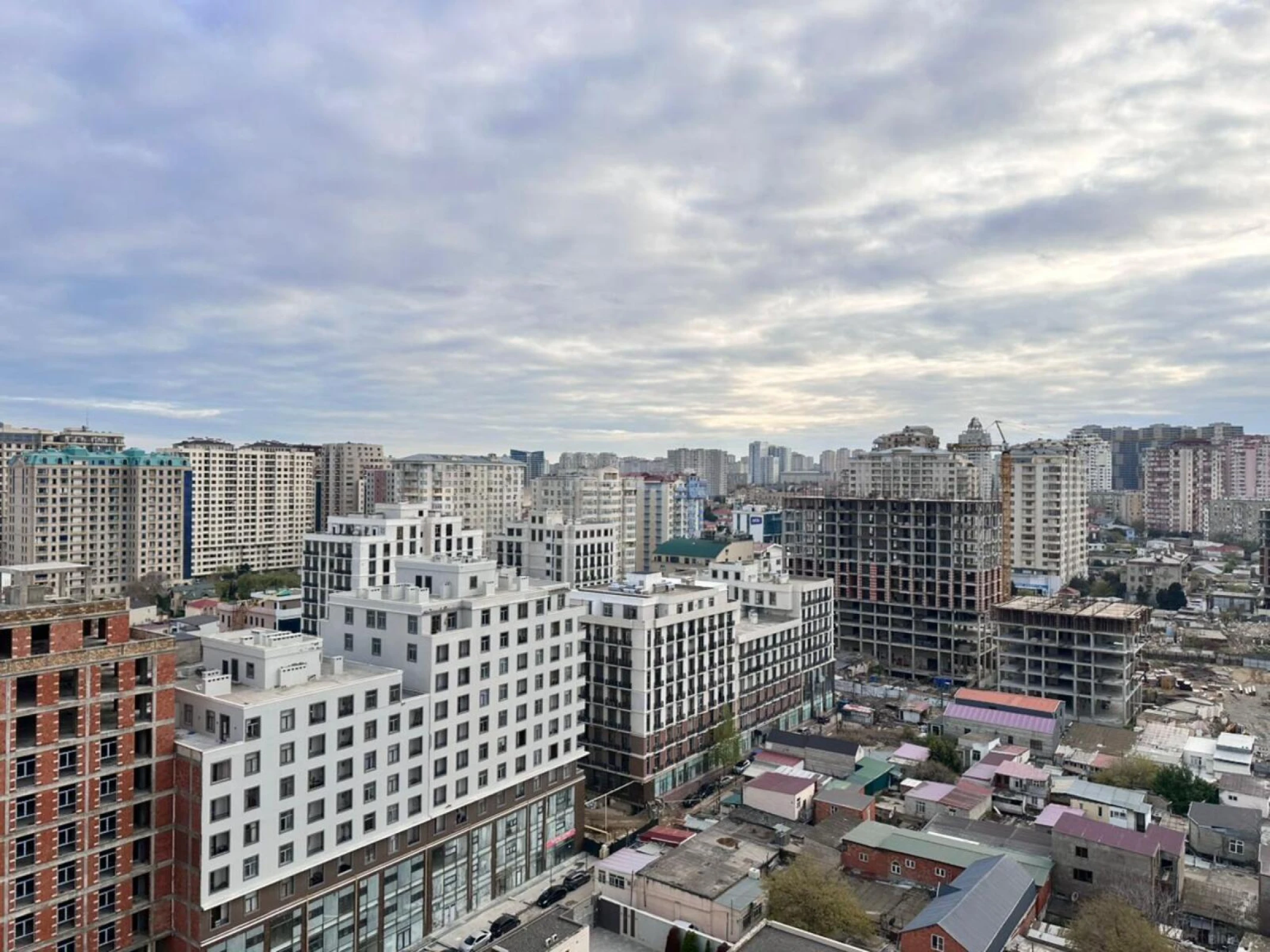 Kirayə verilir 2 otaqlı mənzil 65 m²