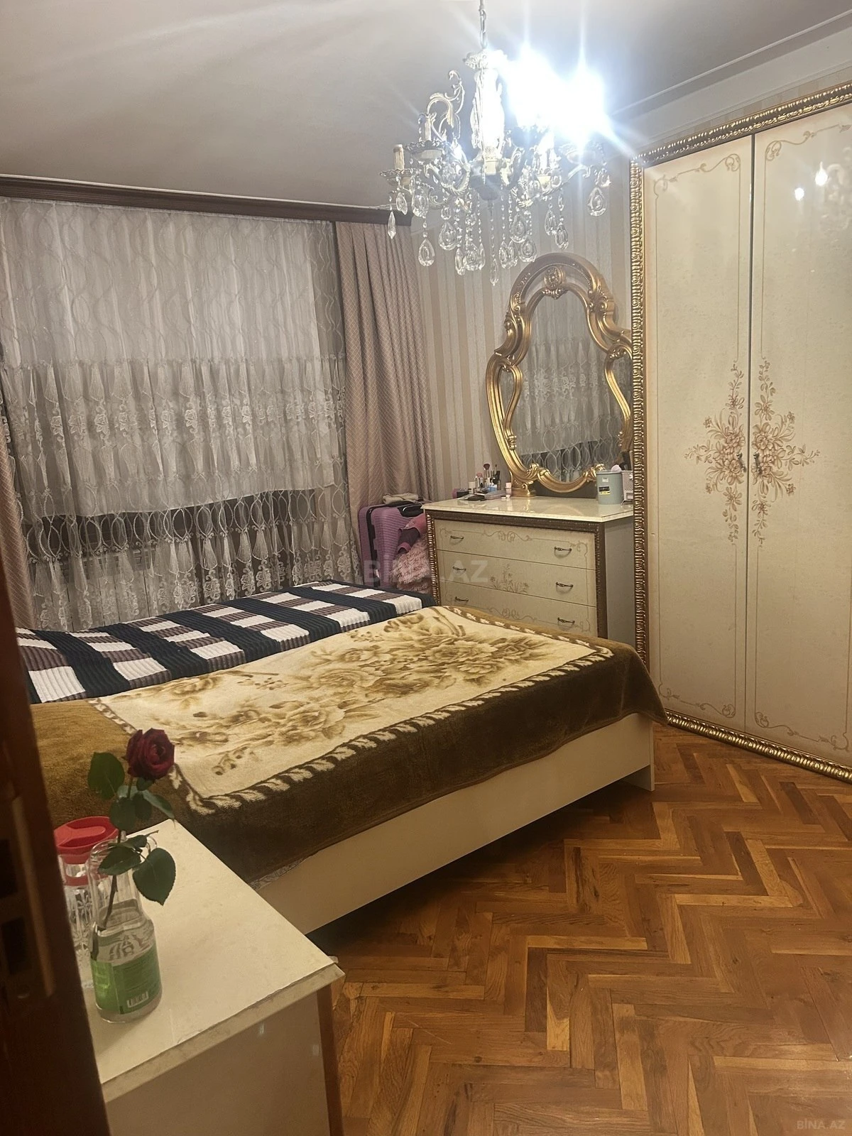 Kirayə verilir 3 otaqlı mənzil 100 m²