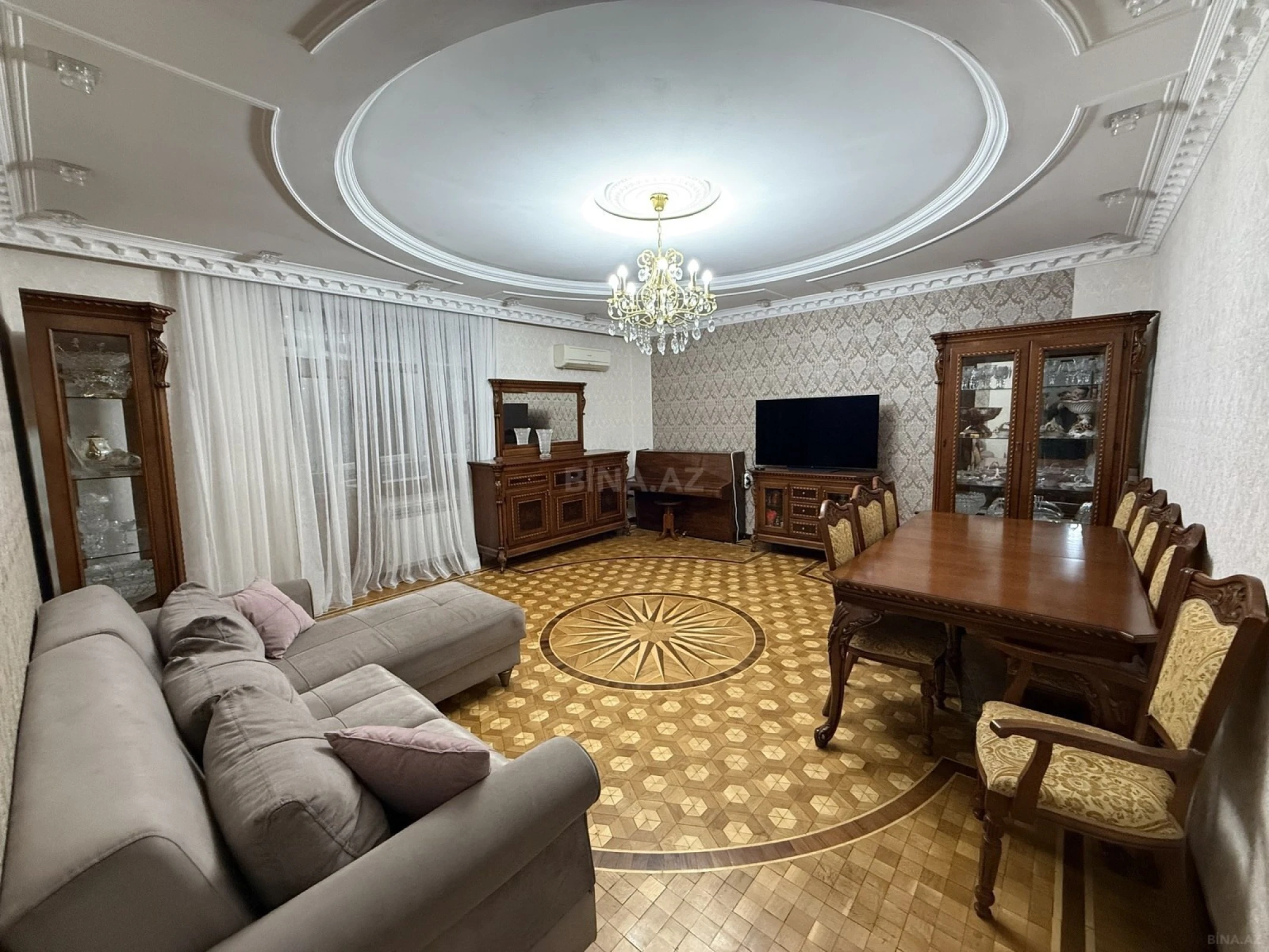 Satılır 3 otaqlı mənzil 105 m²