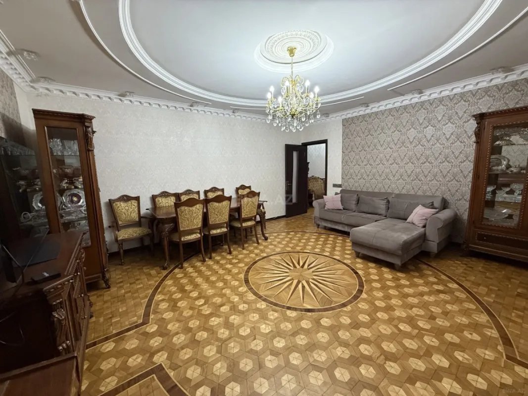Satılır 3 otaqlı mənzil 105 m²