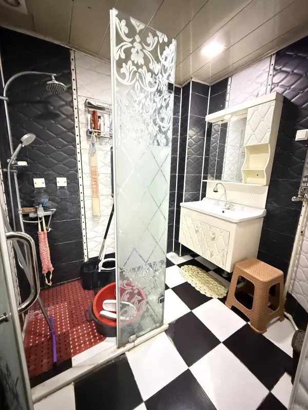 Satılır 3 otaqlı mənzil 105 m²