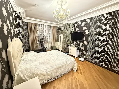 Satılır 3 otaqlı mənzil 105 m²