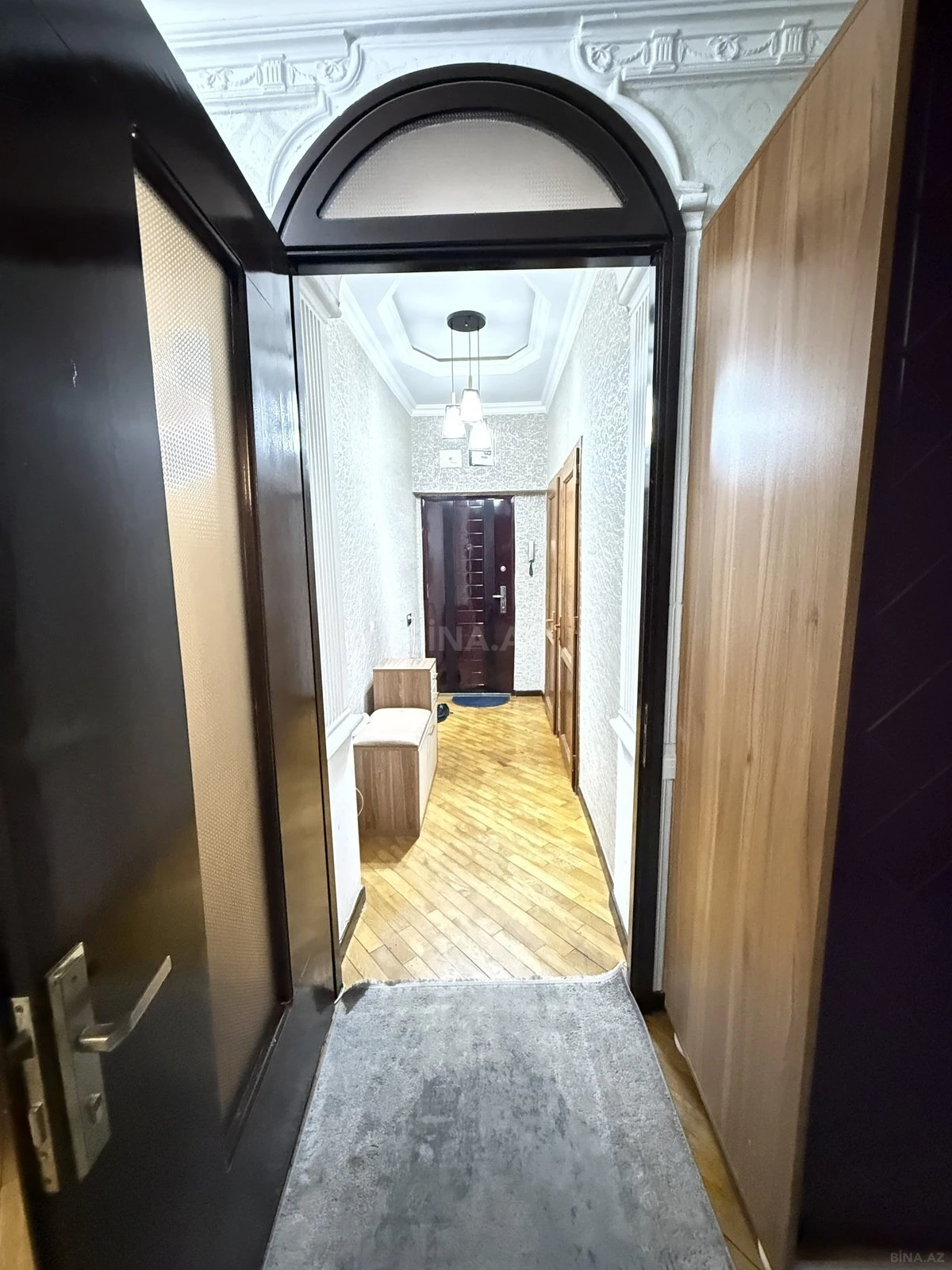 Satılır 3 otaqlı mənzil 105 m²