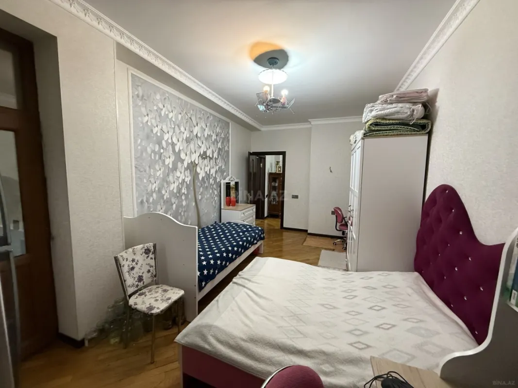 Satılır 3 otaqlı mənzil 105 m²
