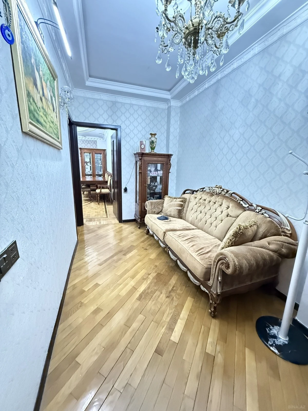 Satılır 3 otaqlı mənzil 105 m²