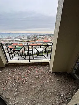 Satılır 3 otaqlı mənzil 140 m²