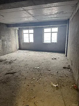 Satılır 3 otaqlı mənzil 140 m²