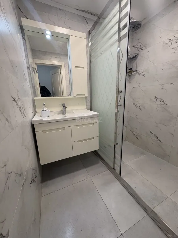 Satılır 3 otaqlı mənzil 68 m²