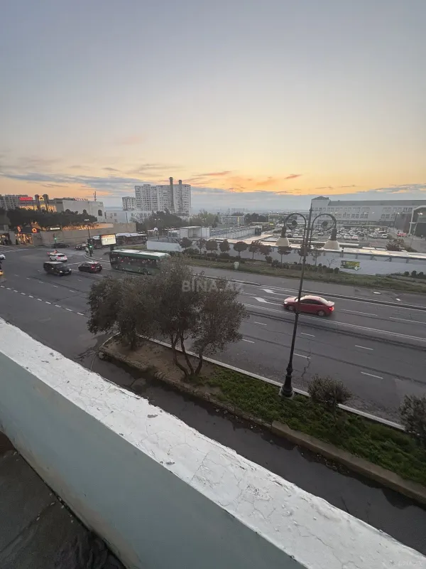 Satılır 3 otaqlı mənzil 68 m²