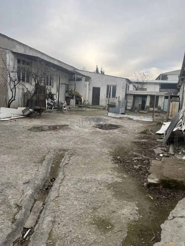 Satılır həyət evi 650 m²