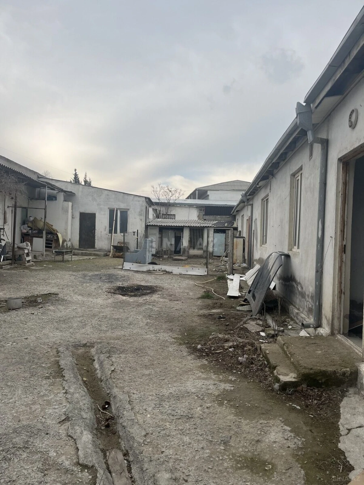 Satılır həyət evi 650 m²