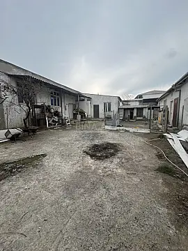 Satılır həyət evi 650 m²