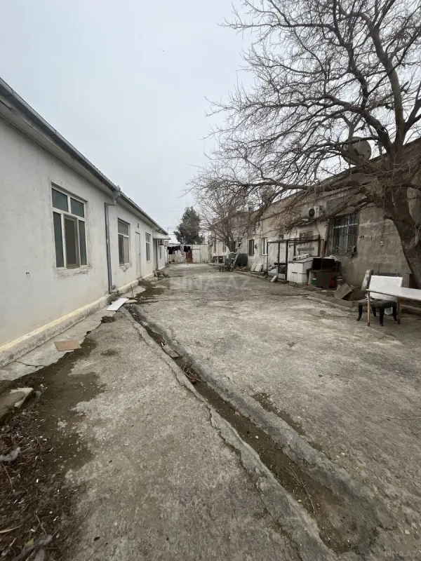 Satılır həyət evi 650 m²
