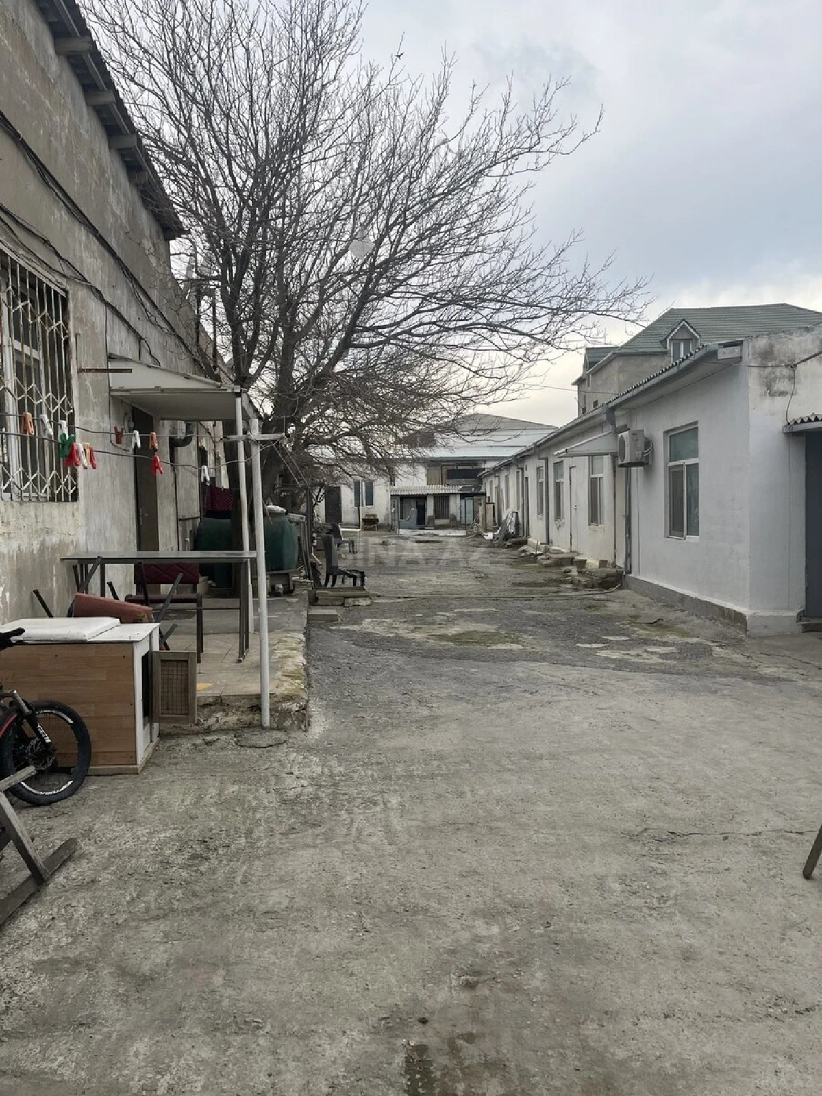 Satılır həyət evi 650 m²