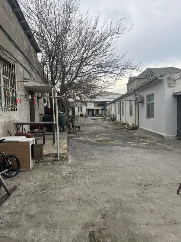 Satılır həyət evi 650 m²