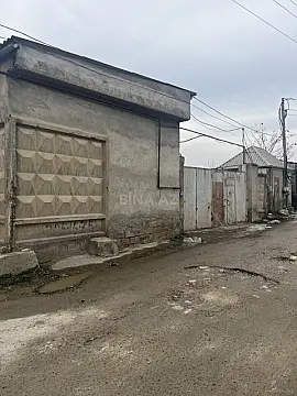Satılır həyət evi 650 m²