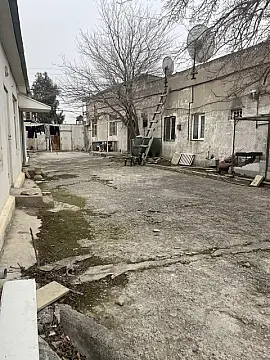 Satılır həyət evi 650 m²