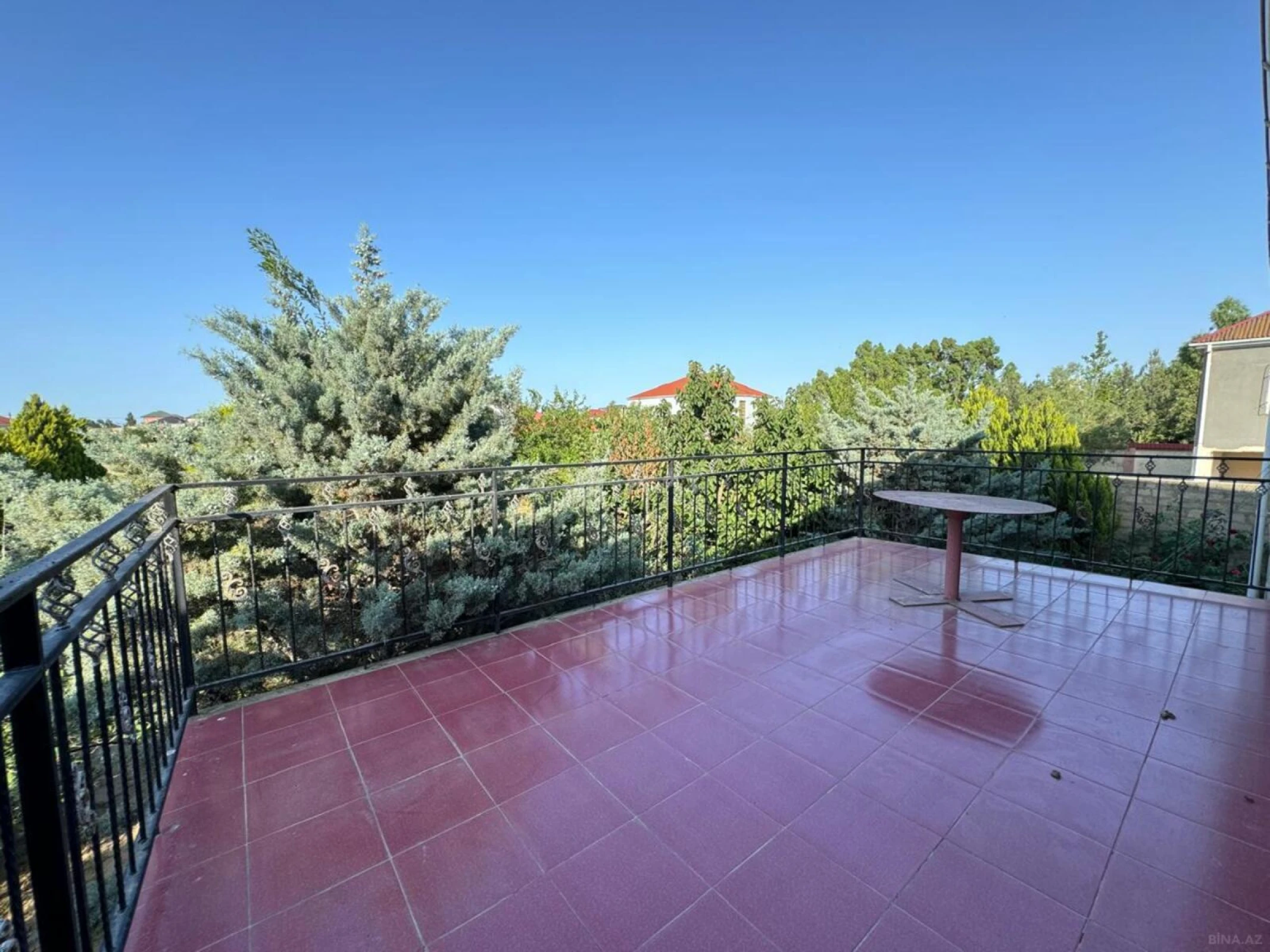 Kirayə verilir 4 otaqlı həyət evi 200 m²