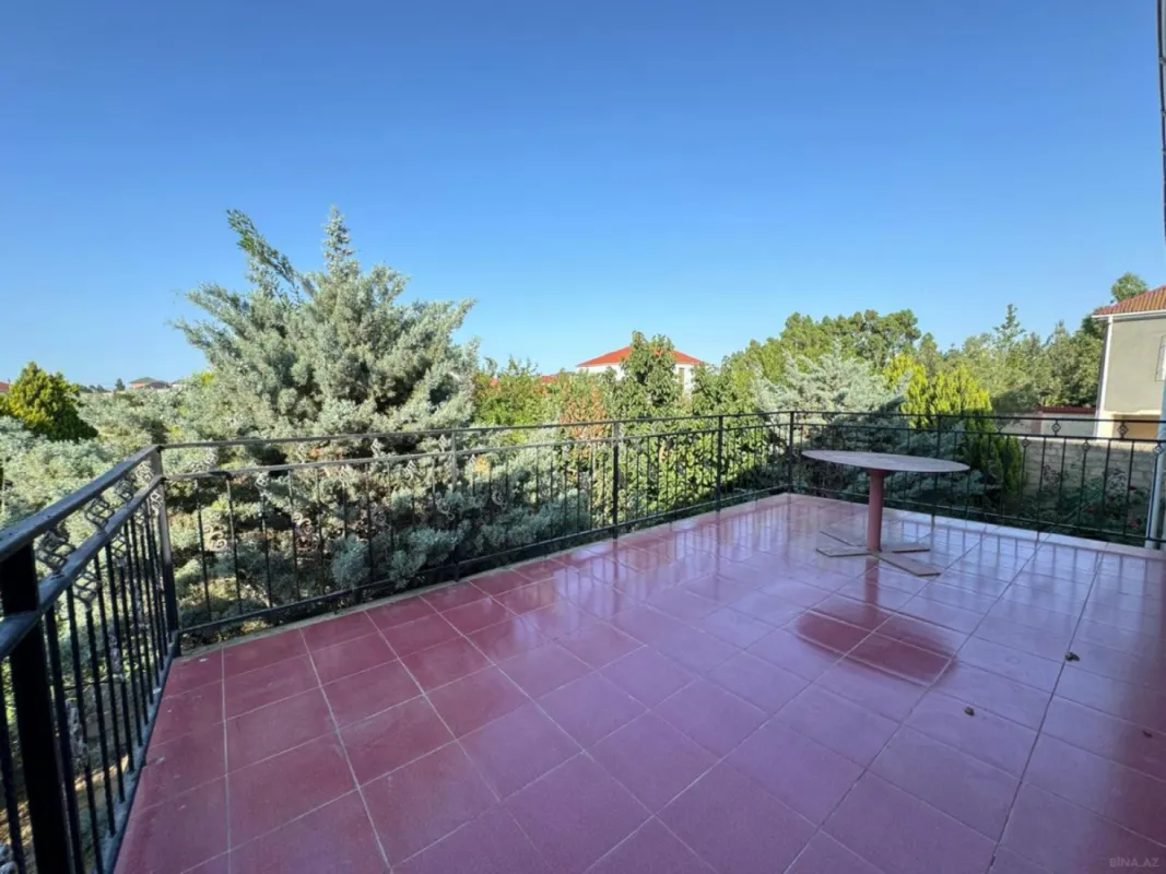 Kirayə verilir 4 otaqlı həyət evi 200 m²