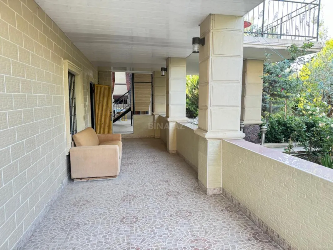 Kirayə verilir 4 otaqlı həyət evi 200 m²