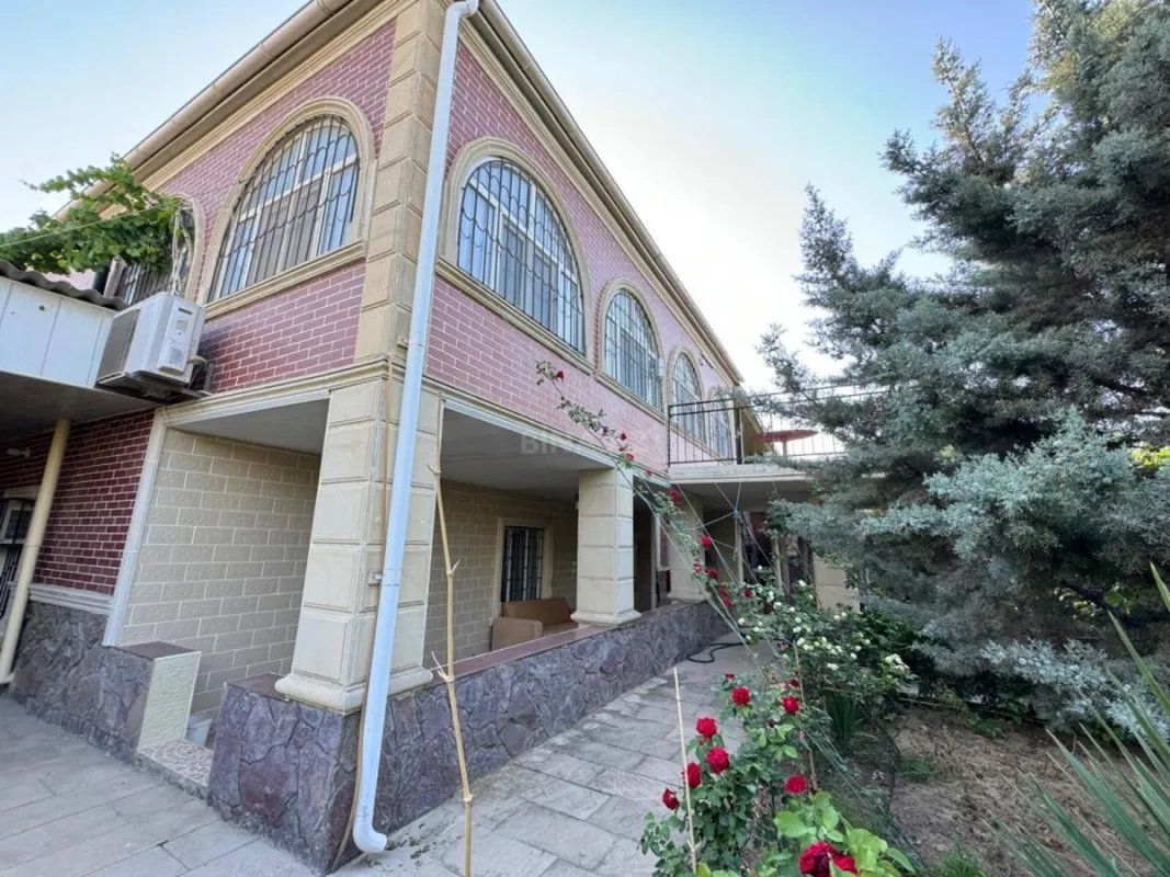 Kirayə verilir 4 otaqlı həyət evi 200 m²