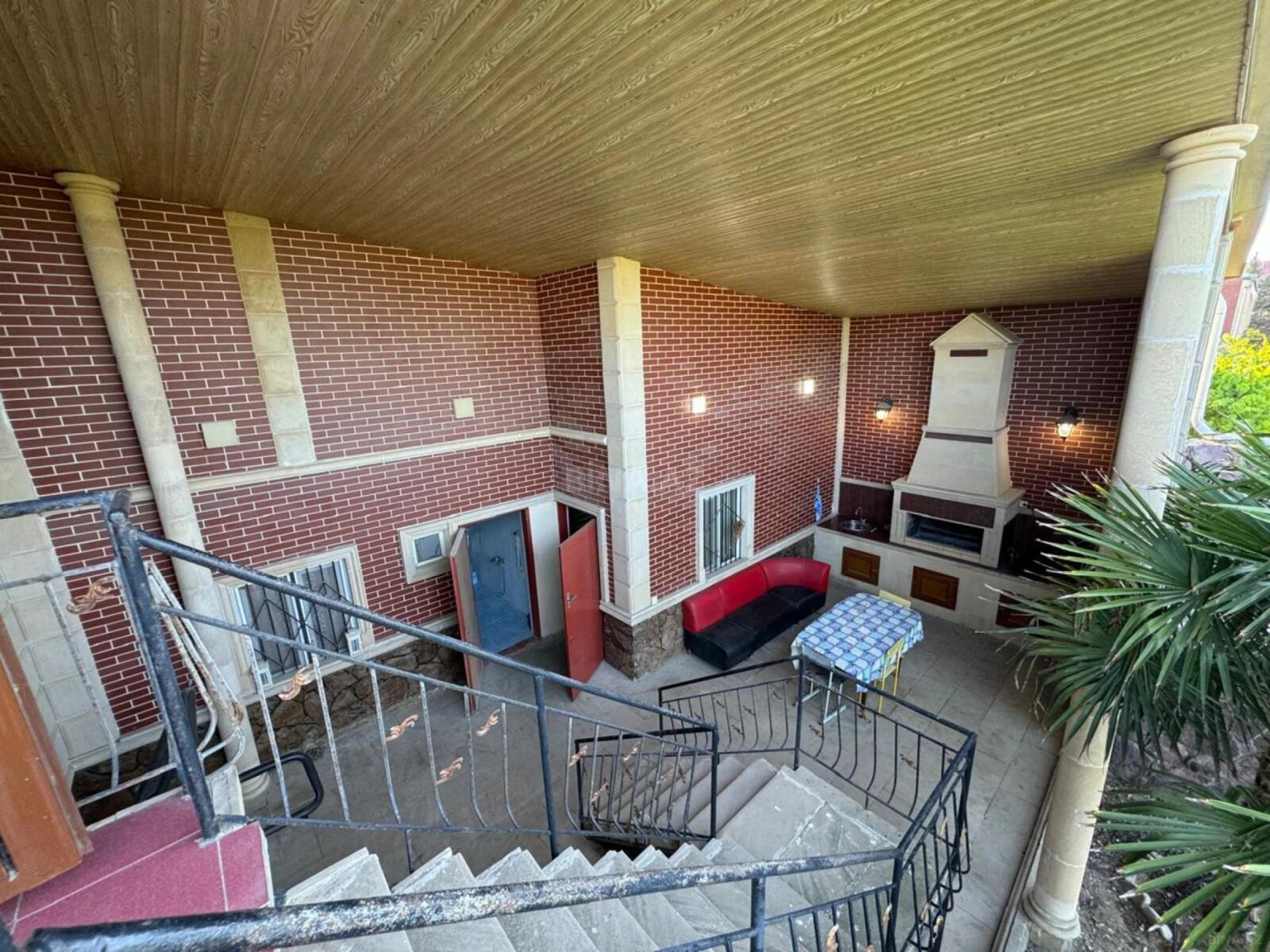 Kirayə verilir 4 otaqlı həyət evi 200 m²