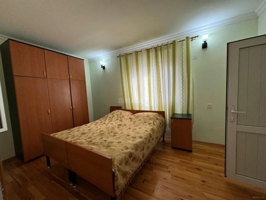 Kirayə verilir 4 otaqlı həyət evi 200 m²