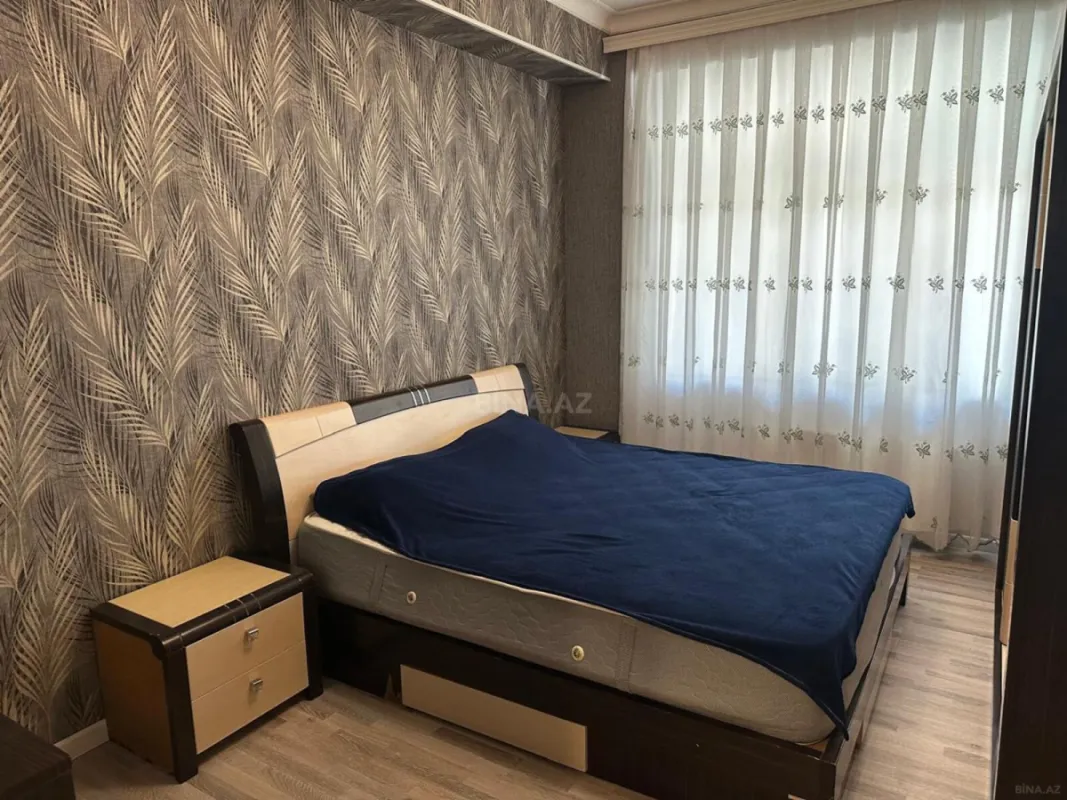 Kirayə verilir 2 otaqlı mənzil 90 m²