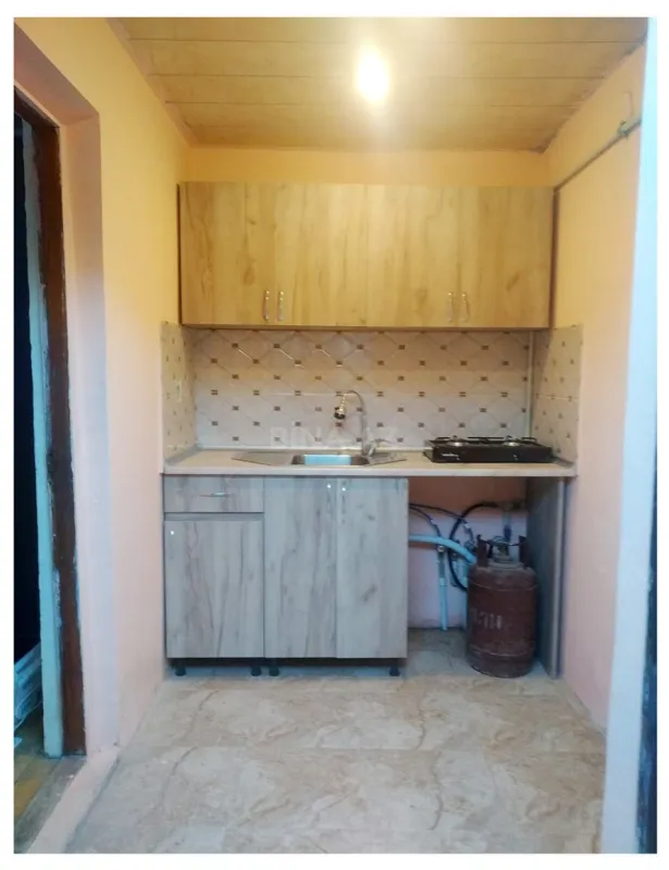 Kirayə verilir 1 otaqlı həyət evi 22 m²
