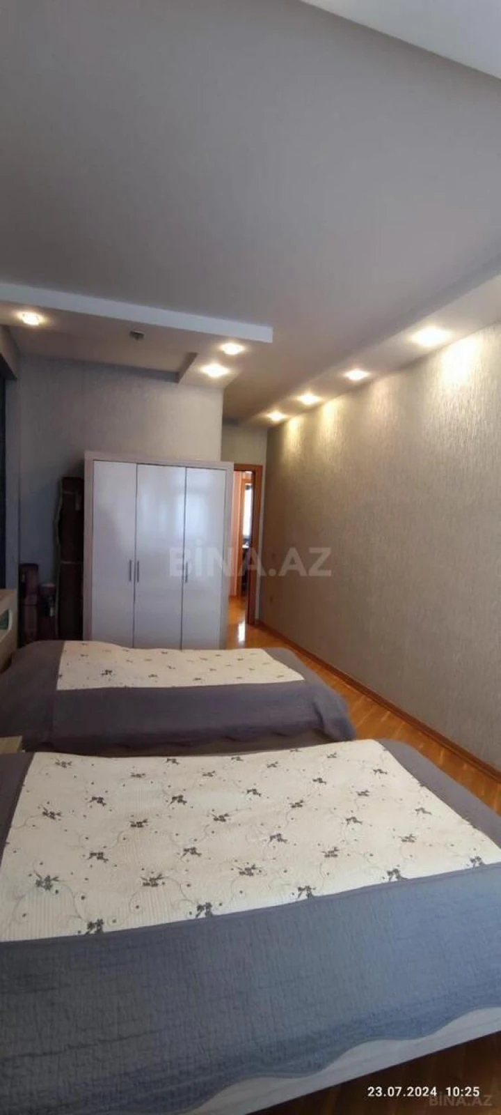 Satılır 3 otaqlı mənzil 125 m²