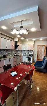 Satılır 3 otaqlı mənzil 125 m²