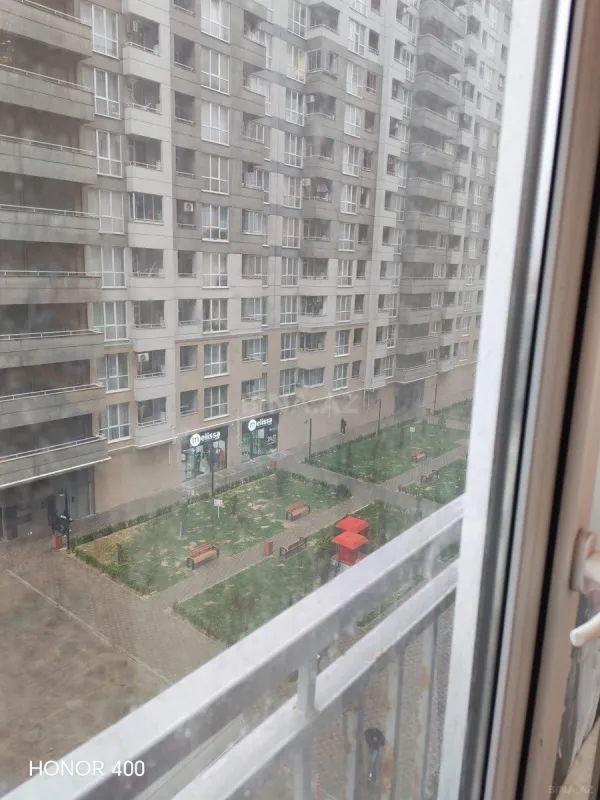 Satılır 2 otaqlı mənzil 78 m²