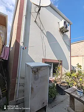 Satılır 3 otaqlı həyət evi 80 m²