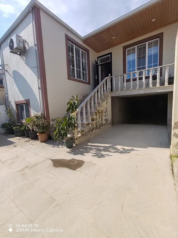 Satılır 3 otaqlı həyət evi 80 m²