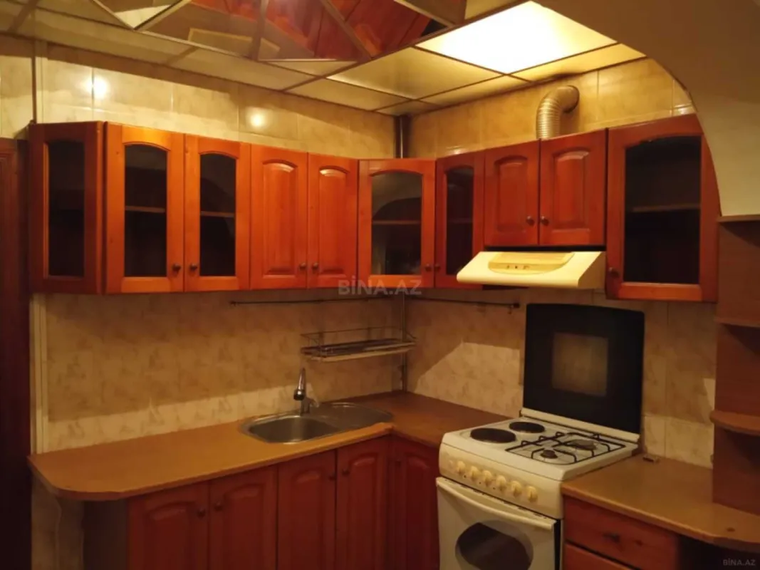 Kirayə verilir 2 otaqlı mənzil 70 m²