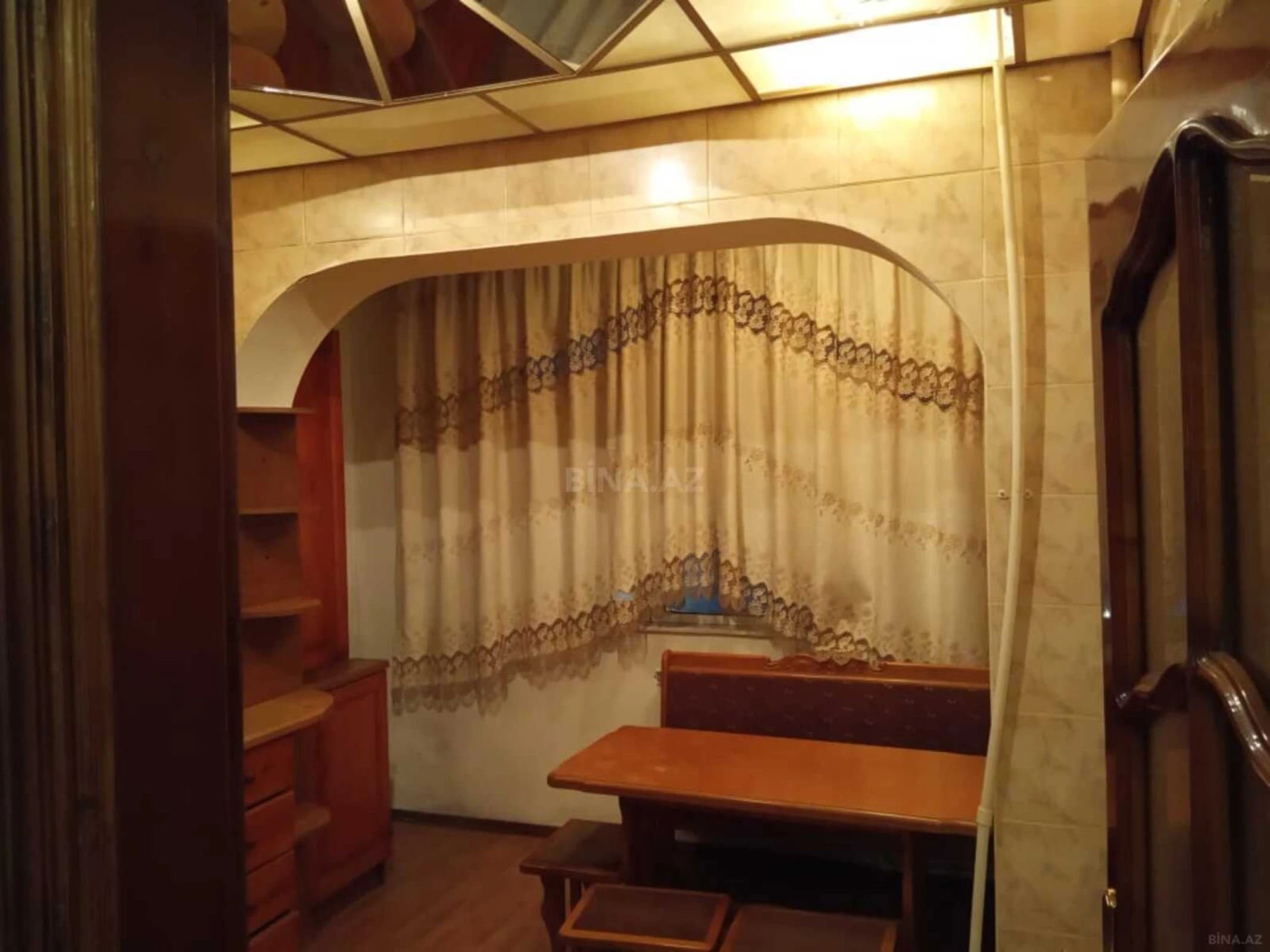 Kirayə verilir 2 otaqlı mənzil 70 m²