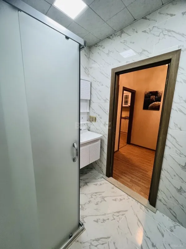 Kirayə verilir 2 otaqlı mənzil 55 m²