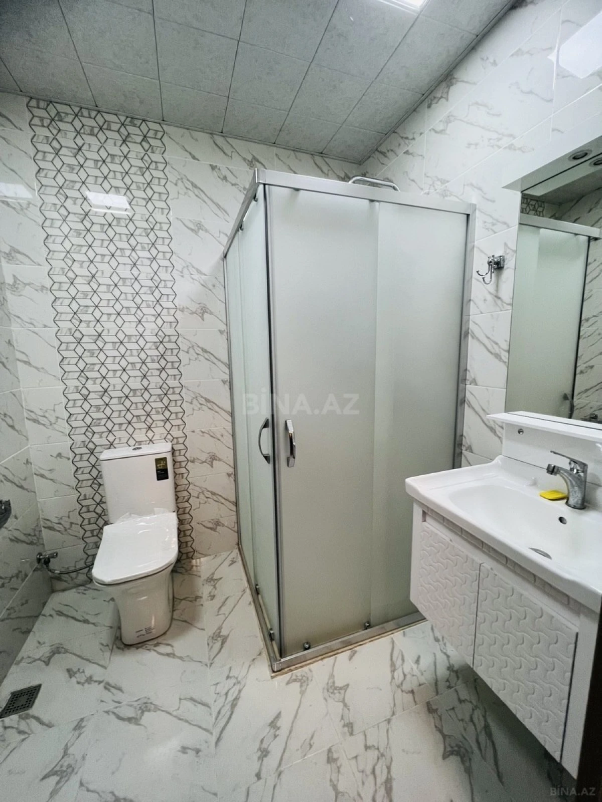 Kirayə verilir 2 otaqlı mənzil 55 m²