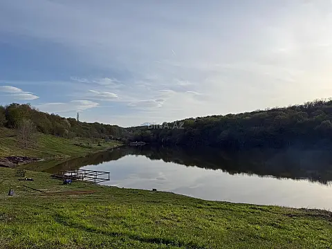 Satılır torpaq sahəsi 12 m²