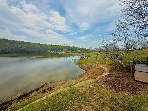 Satılır torpaq sahəsi 12 m²