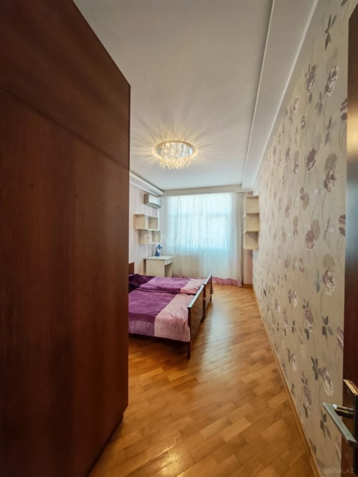 Kirayə verilir 2 otaqlı mənzil 83 m²