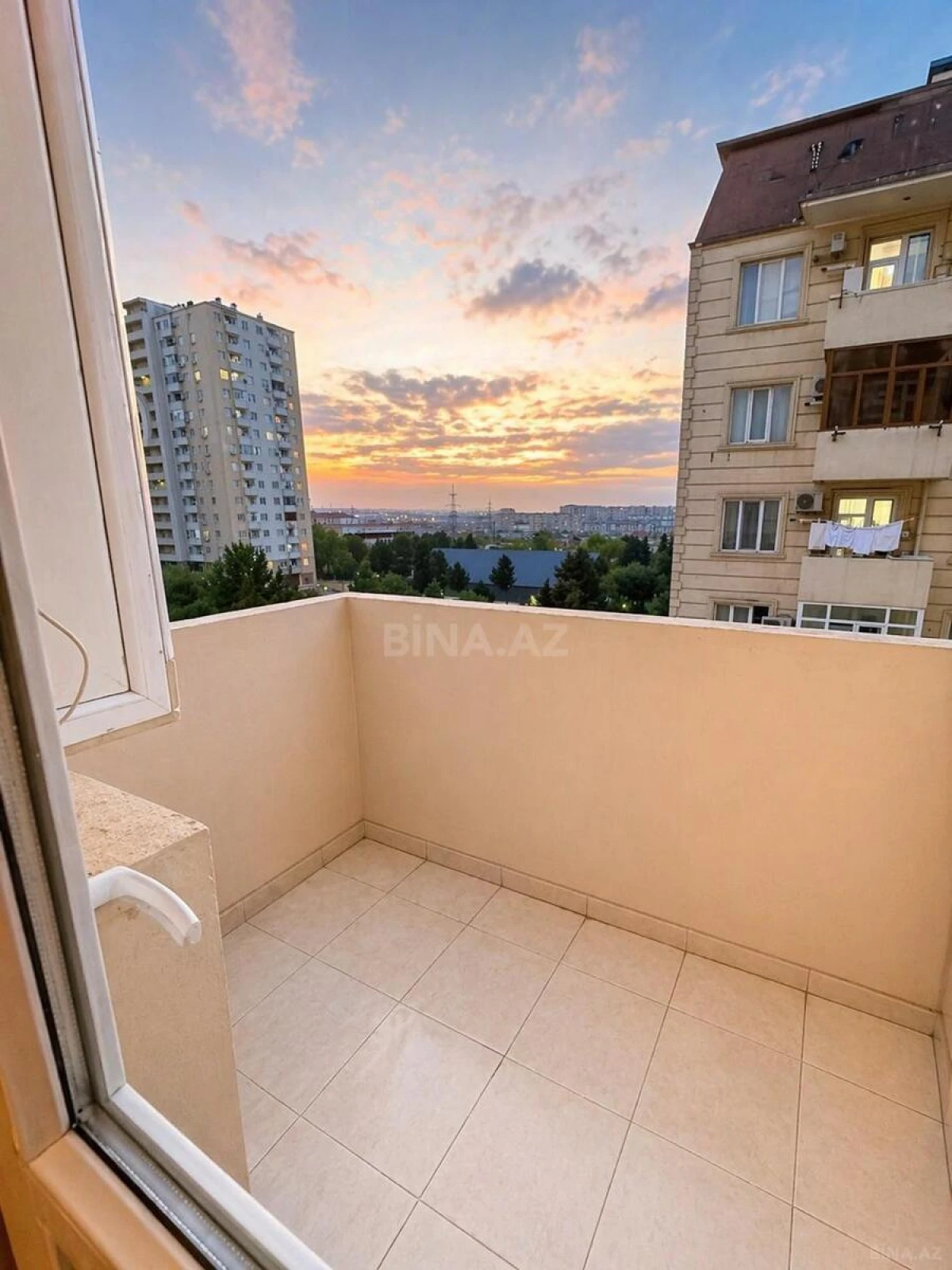 Satılır 3 otaqlı mənzil 85 m²