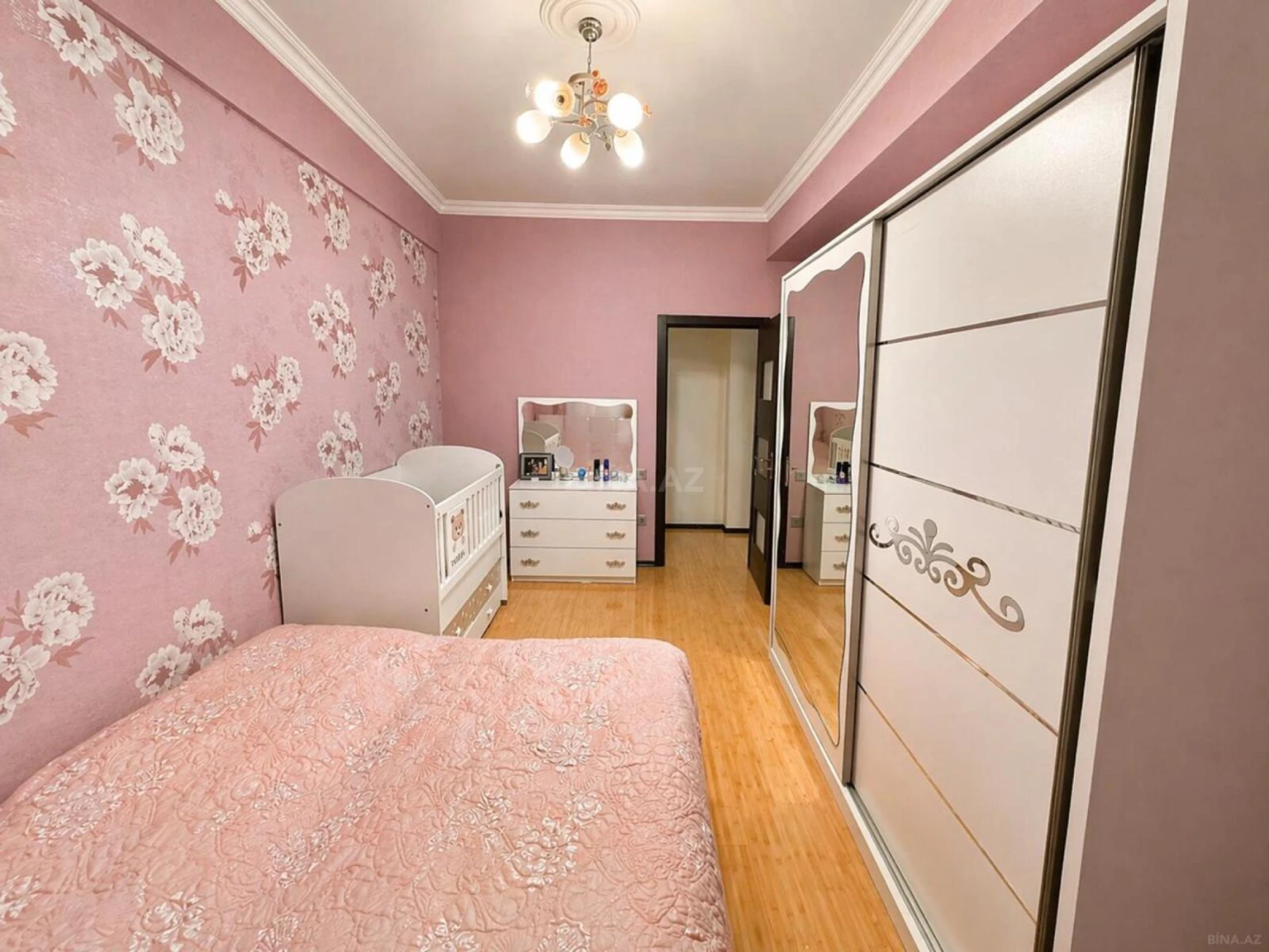 Satılır 3 otaqlı mənzil 85 m²