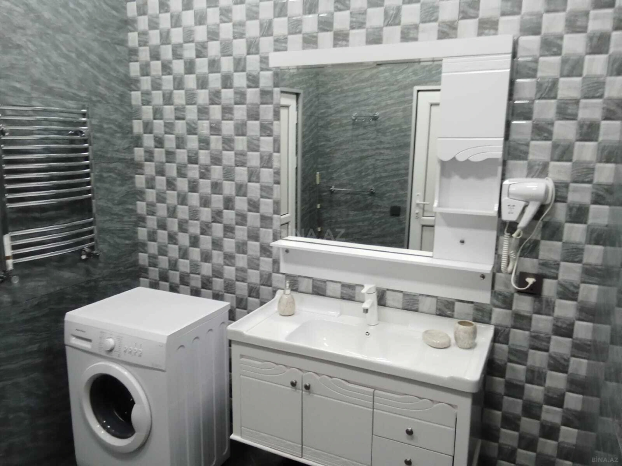 Kirayə verilir 5 otaqlı həyət evi 200 m²