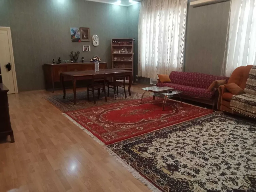 Kirayə verilir 5 otaqlı həyət evi 200 m²